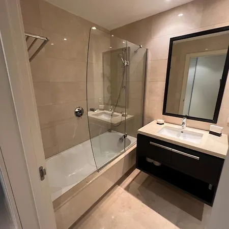 Beautiful Spacious Near Puerto Banus With Pool 5 People