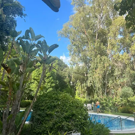 Beautiful Spacious Near Puerto Banus With Pool 5 People Apartment